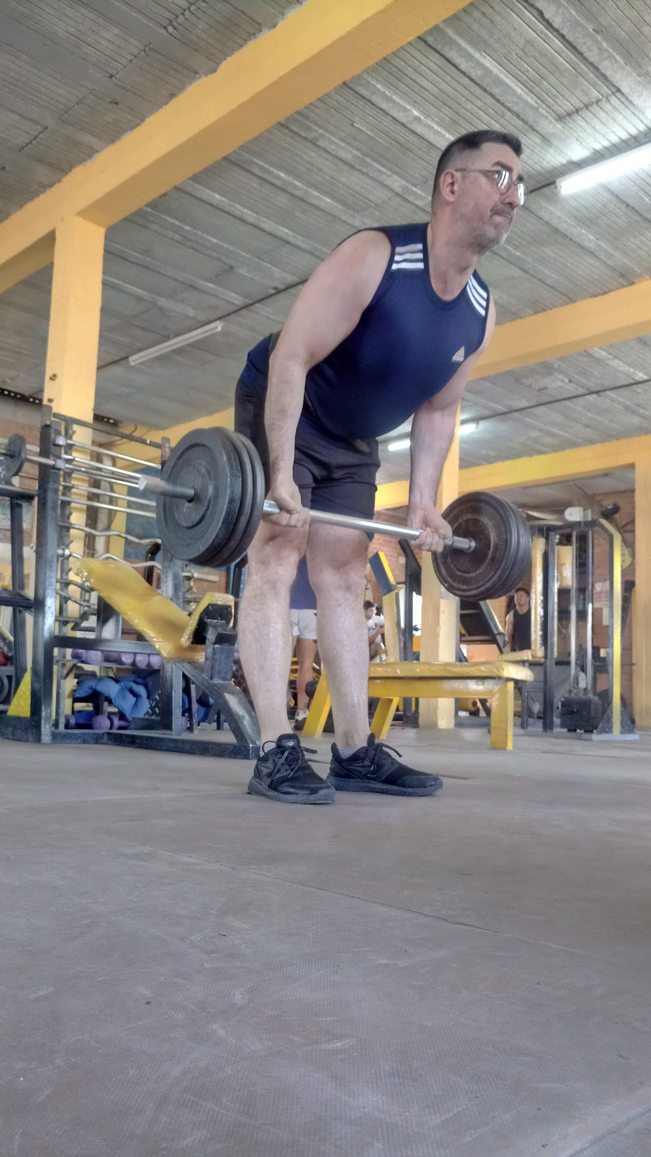 Sector de pesas y máquinas de Energy Gym